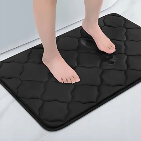 Dywaniki łazienkowe czarny koniczyna8.jpeg