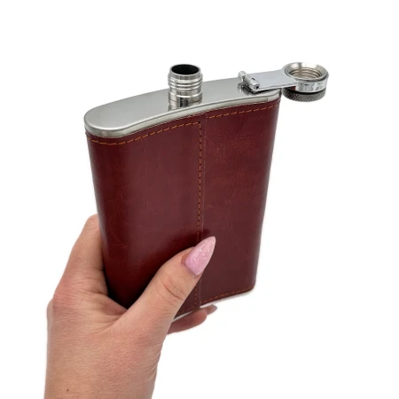 Piersiówka stalowa 270ml 3.jpeg