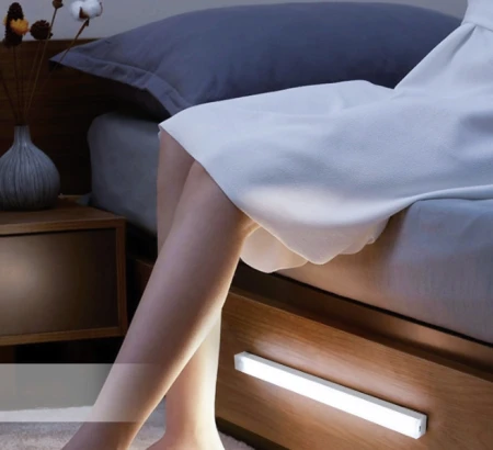 Lampka nocna podłużna 20cm3.jpeg