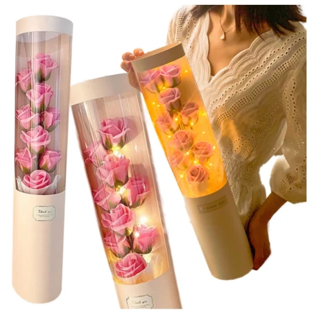 FLOWER BOX Róże mydlane różowe z LED w tubie3.jpeg