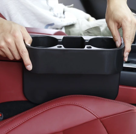 Uchwyt samochodowy na kubki napoje5.jpeg