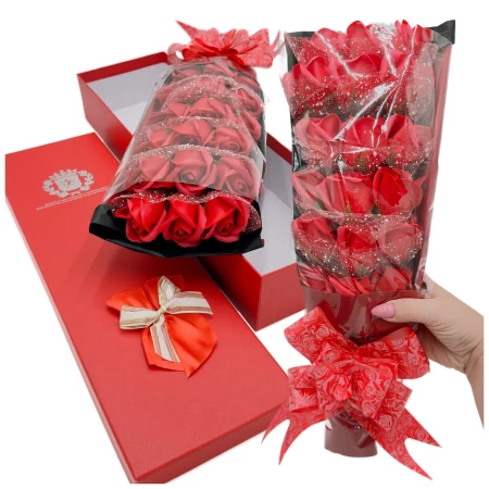 FlowerBox LuxBouquet Red - zestaw 18 róż mydlanych2.jpeg