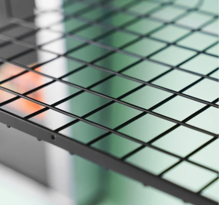 Kosz metalowy podblatowy z haczykami czarny5.jpeg