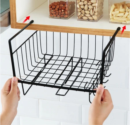 Kosz metalowy podblatowy z haczykami czarny8.jpeg